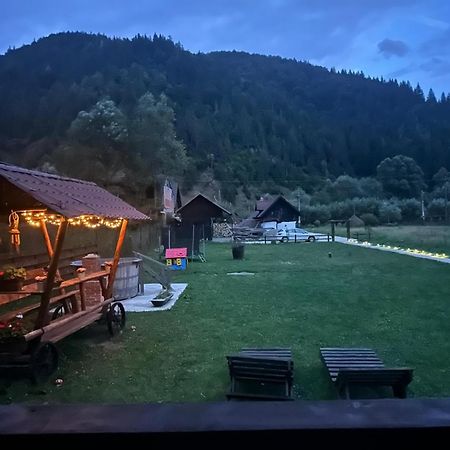Cabanutze Satic Rucăr Exterior foto