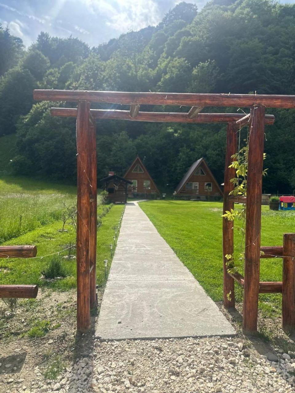 Cabanutze Satic Rucăr Exterior foto