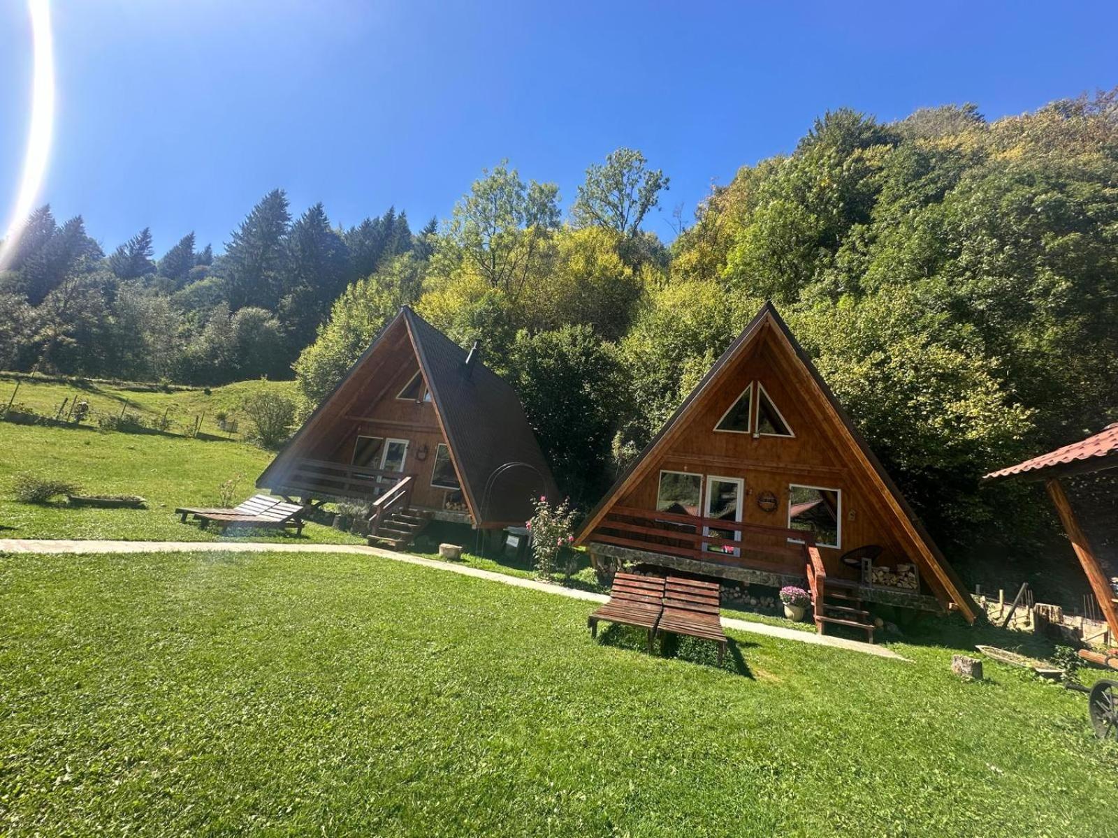 Cabanutze Satic Rucăr Exterior foto